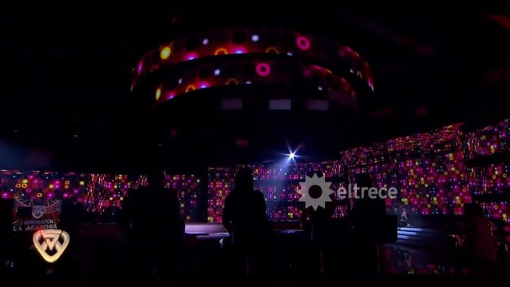 Mariana Genesio Peña y Rodrigo Jara abrieron la pista bailando reggaetón