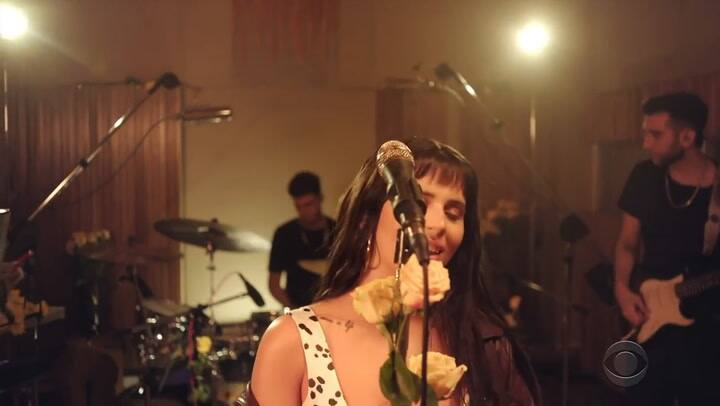 Nathy Peluso interpretó 'Delito' en el prime time estadounidense