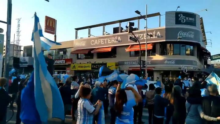 Banderazo en San Miguel, Primera Sección Electoral - Fuente: Twitter @betovaldez