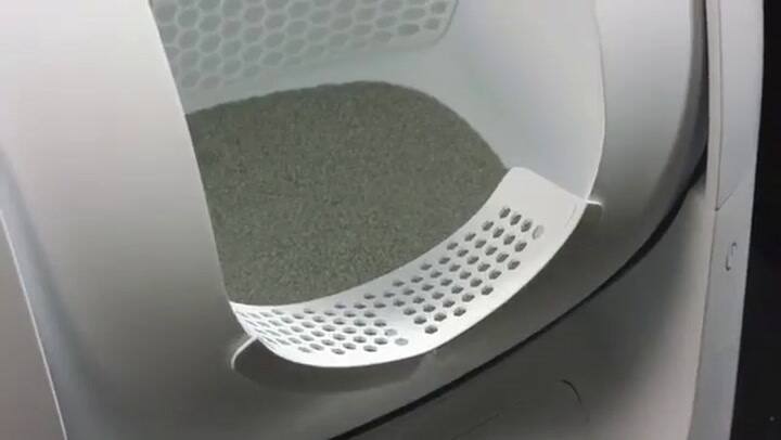 Diseñan un inodoro inteligente para gatos - Fuente: Youtube