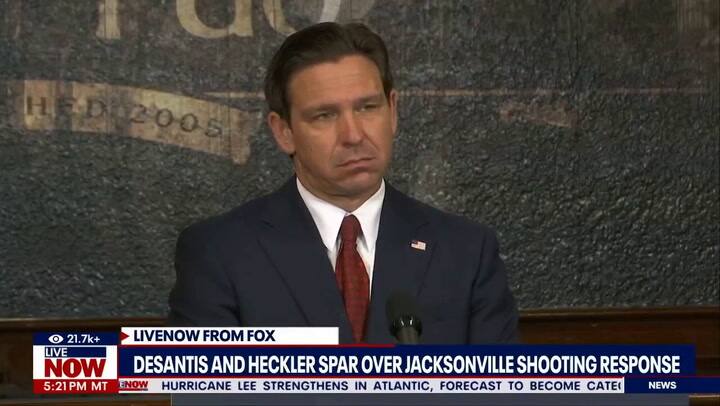 Ron DeSantis reaccionó con vehemencia ante el comentario de un ciudadano que lo cuestionó