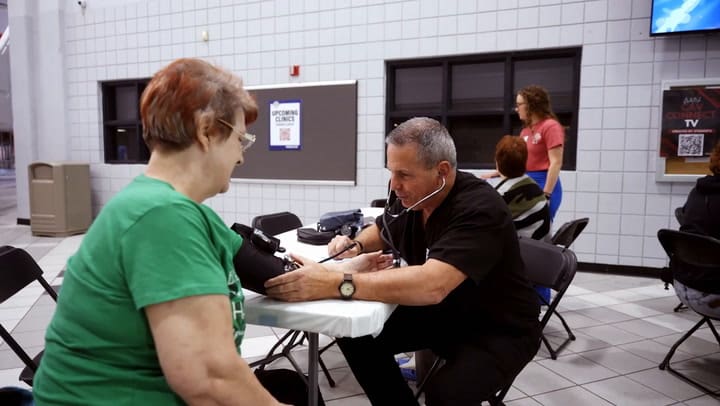 Así funcionan las clínicas temporales RAM en Estados Unidos