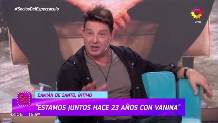 Damián De Santo contó que viven en casas separadas con su esposa