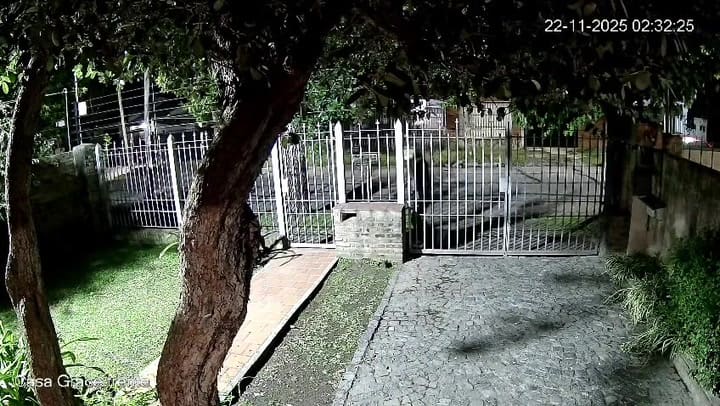 San Isidro: dos ladrones le robaron 22.000 dólares, dos relojes de oro y joyas a una vecina de 91 años