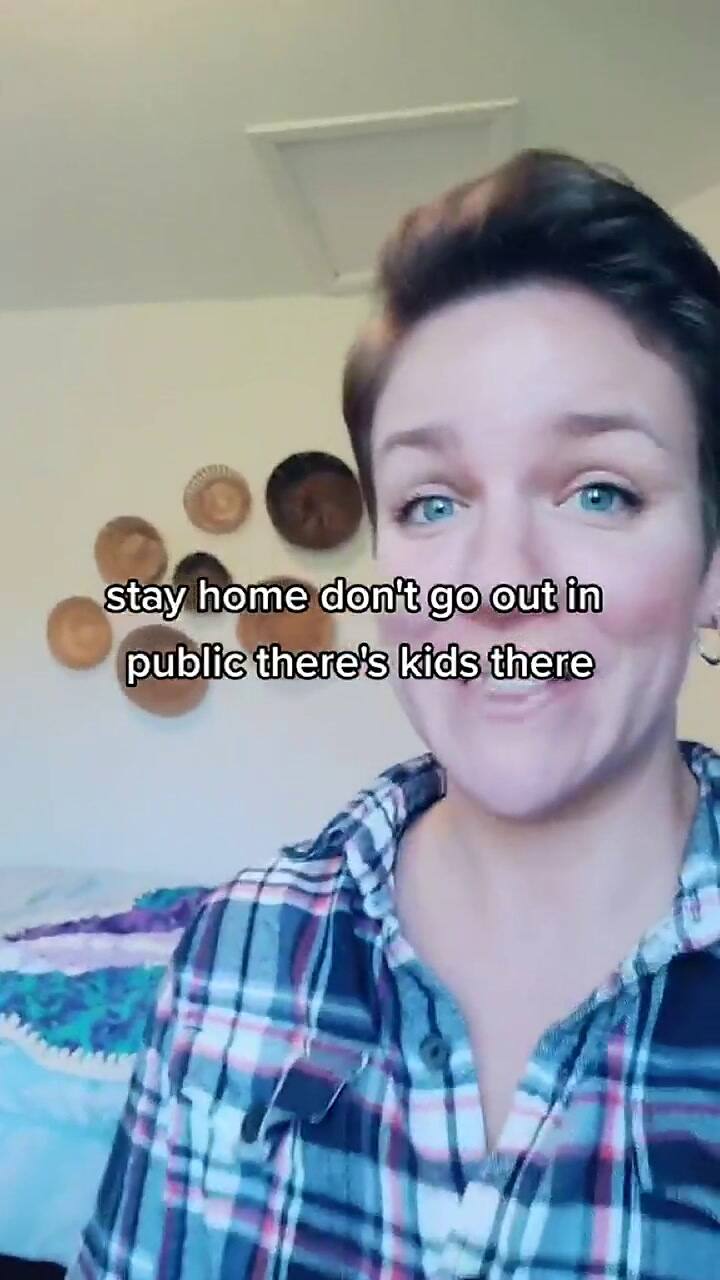 Viajero critica los vuelos con niños y desata las reacciones en la comunidad virtual