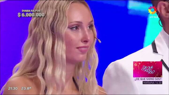 Pampita abrazó a una participante que se desmoronó en vivo