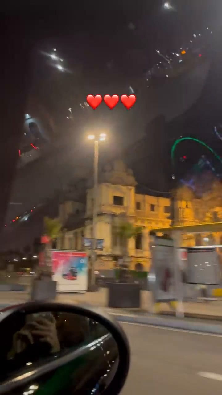 Antonela Roccuzzo compartió su recorrida nocturna por Barcelona (IG @antonelaroccuzzo)