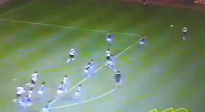 El 'achique' de Bilardo en los tiros libres de Argentina