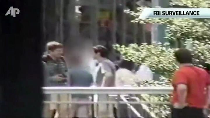 El FBI muestra videos de espías rusos en acción