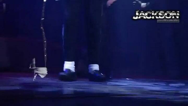 Sergio Cortés, el showman al frente de The Michael Jackson Experience - Fuente: YouTube