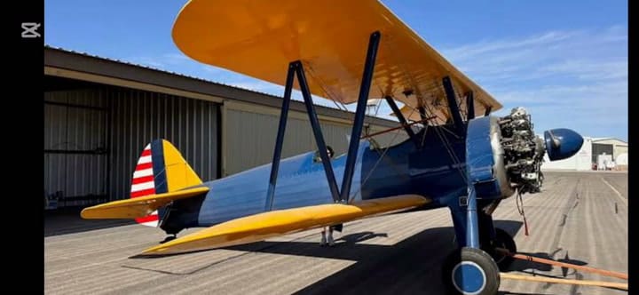 El recorrido aéreo incluyó zonas ligadas a la infancia del protagonista