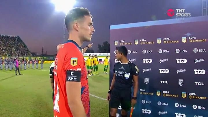 Enzo Pérez le prometió la camiseta del partido a un excombatiente