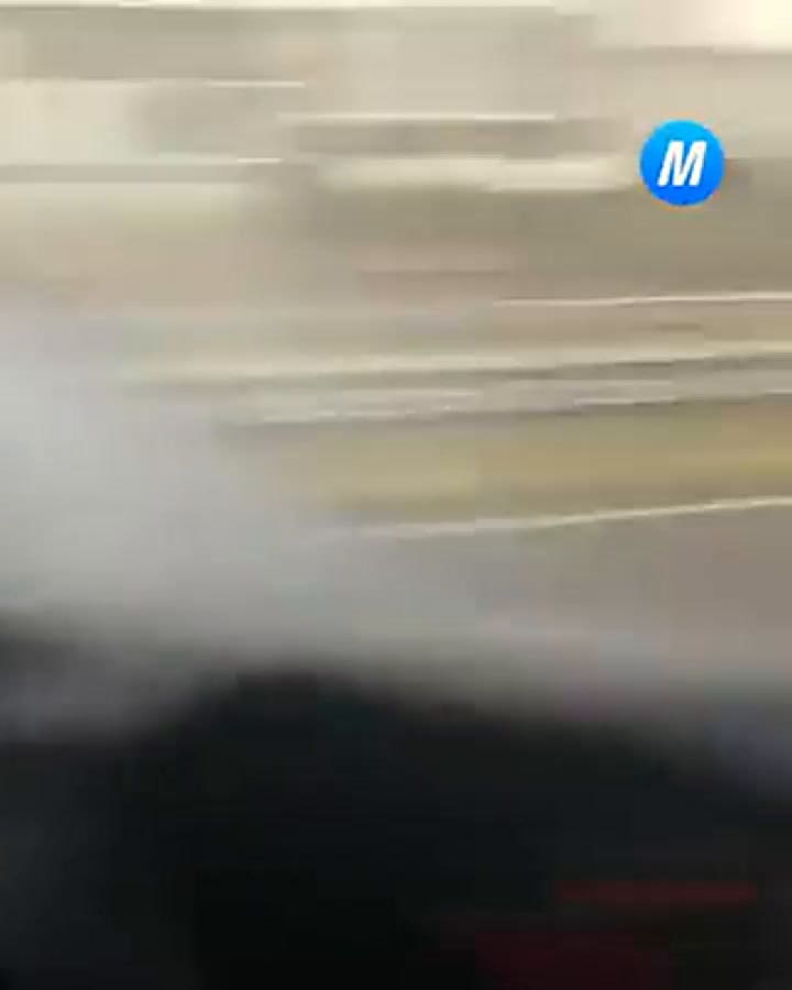 El rapero Kaleb Di Masi colisionó contra un patrullero en Autopista del Oeste y sufrió heridas