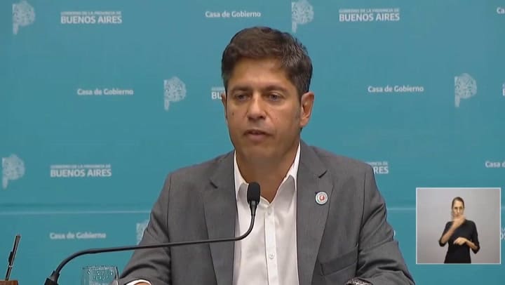 Kicillof le respondió a Milei y lo acusó de ser “el principal responsable del narcotráfico”