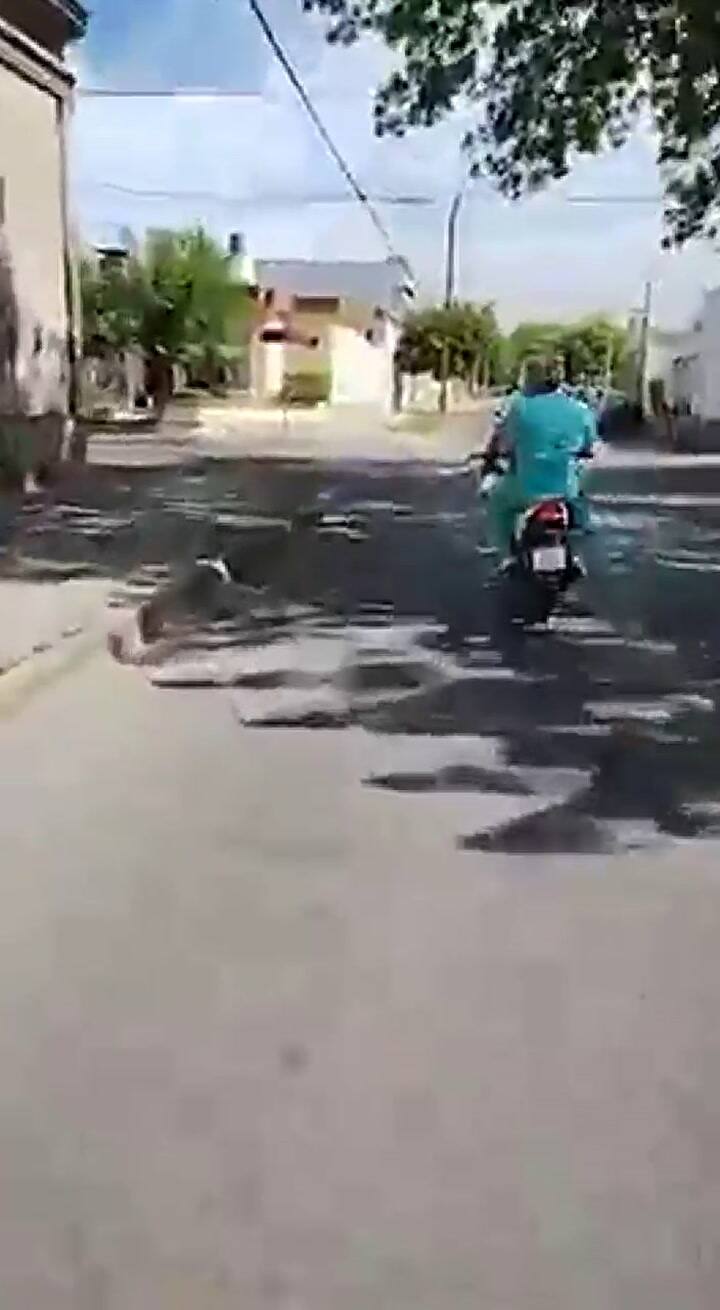 El médico de San Pedro que fue olvidado por la ambulancia y fue trasladado en moto al hospital