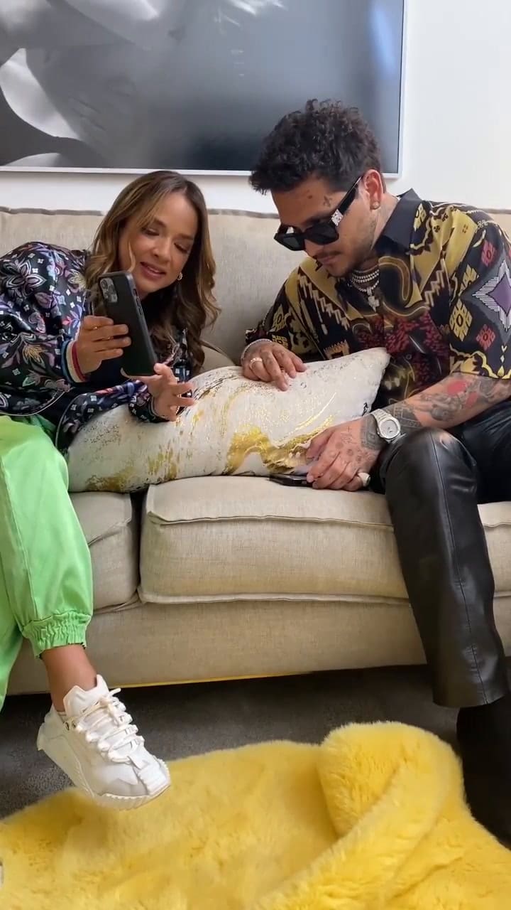 Christian Nodal tatuó a Adamari López