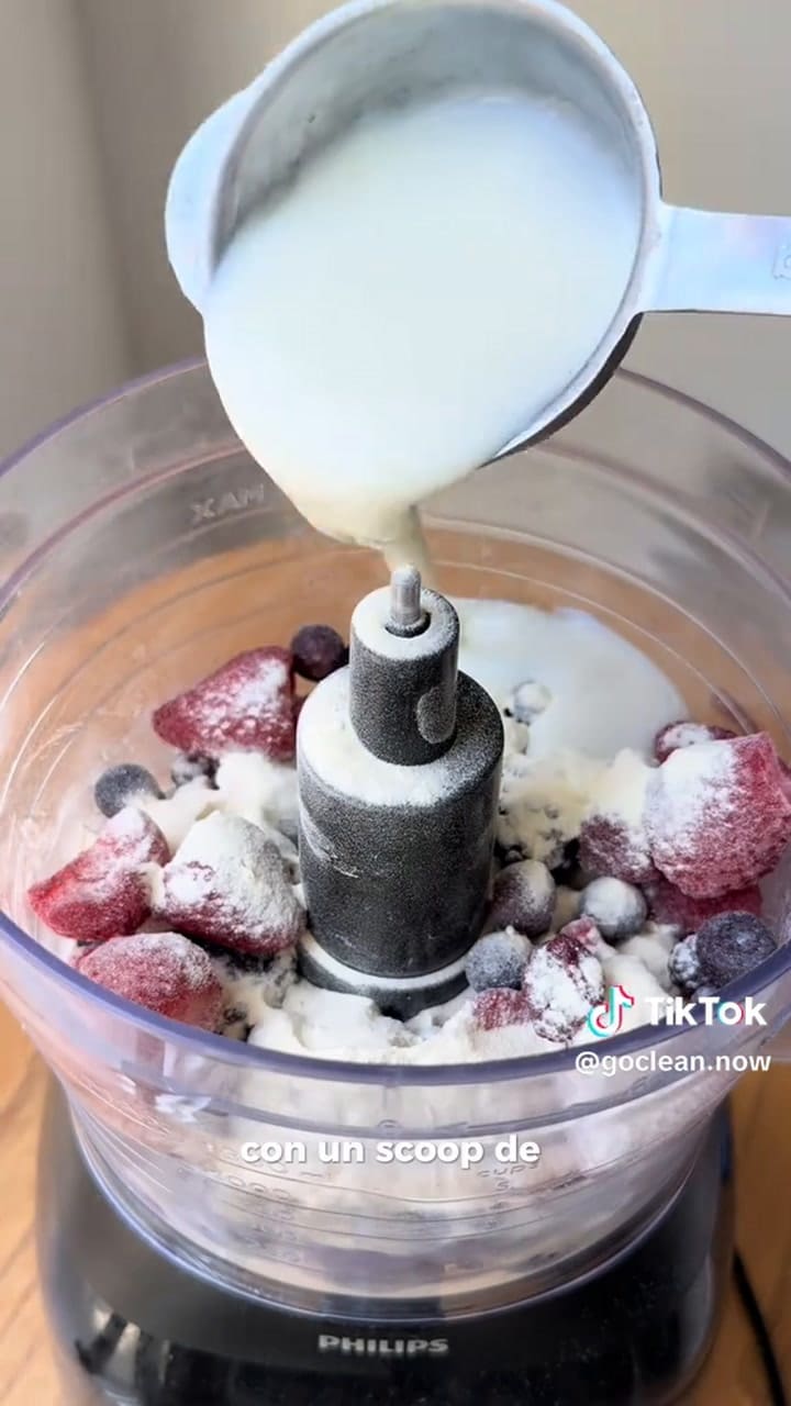 Red fruit mousse recipe