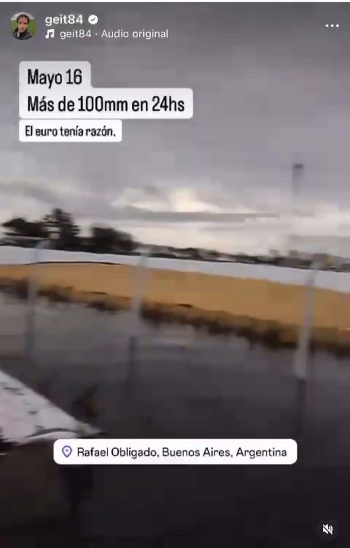 En pocas horas cayeron hasta 300 milímetros en Rafael Obligado y el agua tapó silobolsas, anegó los bajos y dejó los campos intransitables