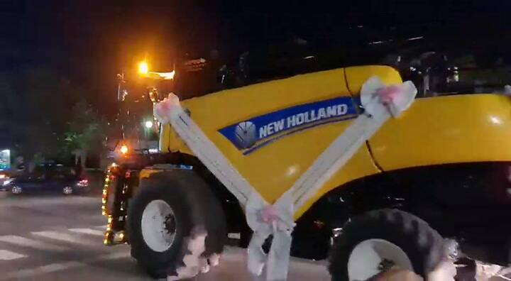 Los novios a la salida de la iglesia