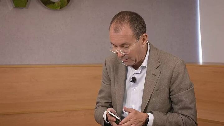 Así es el prototipo del celular de Motorola que se hace más alto