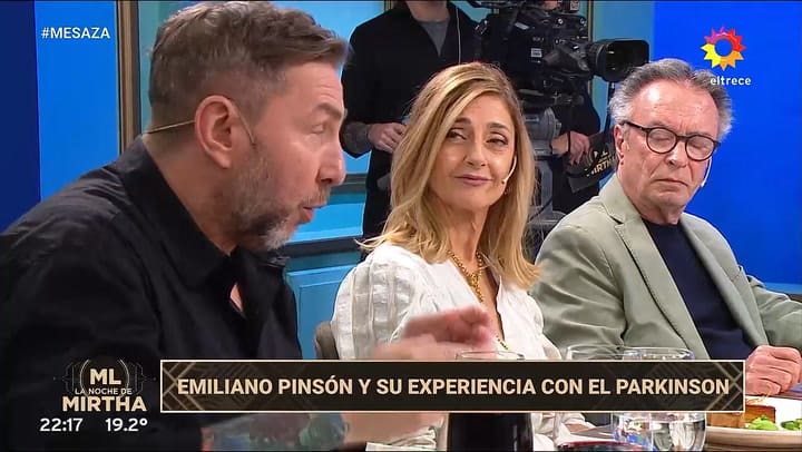 Freddy Villareal se quebro en la mesa de Mirtha al hablar de su mama