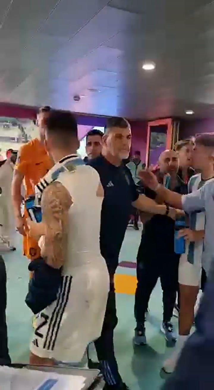 La tensión con Weghorst, detrás de escena