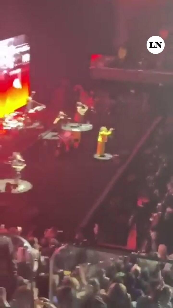 “Silbaron muchísimo, ahora a cantar”: el enojo de Fito Páez luego de ser abucheado en su show
