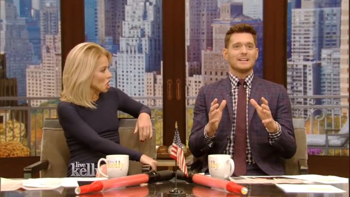 Michael Bublé confiesa que su casa tiene una pista de hielo - Fuente: YouTube