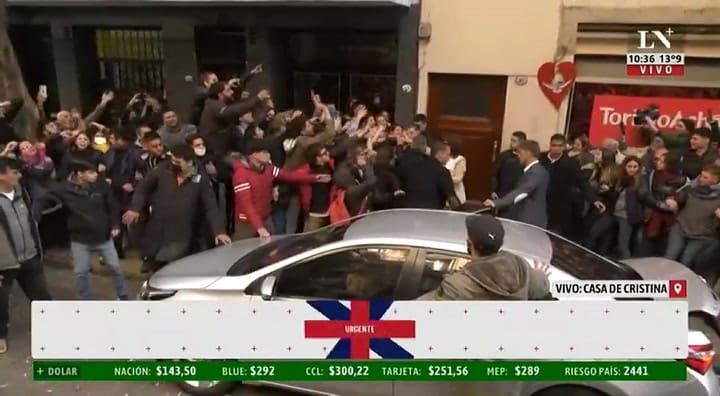 Cristina Kirchner se dirige al senado