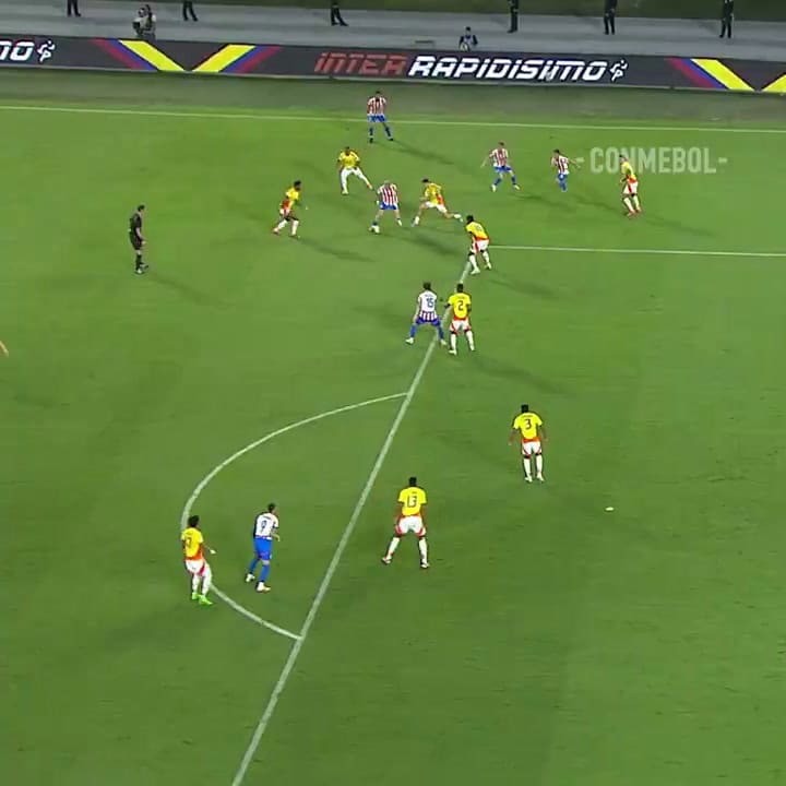 El golazo de Julio Enciso para Paraguay, ante Colombia