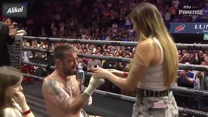 Piti Fernández le propuso casamiento a su pareja tras una lucha de boxeo