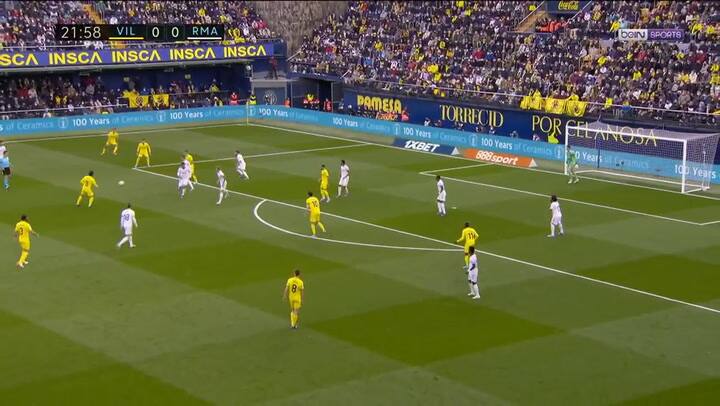 Giovani Lo Celso recibió un violento pelotazo en la cara