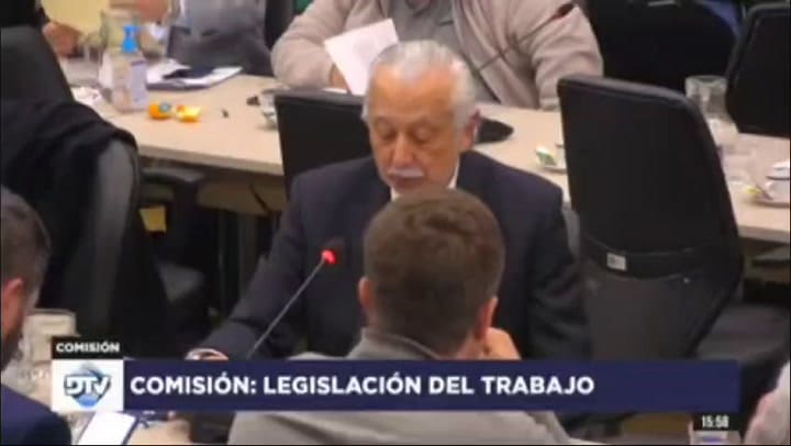 El abogado Juan José Etala, representante de la UIA, exponiendo en la comisión de Legislación de Diputados.