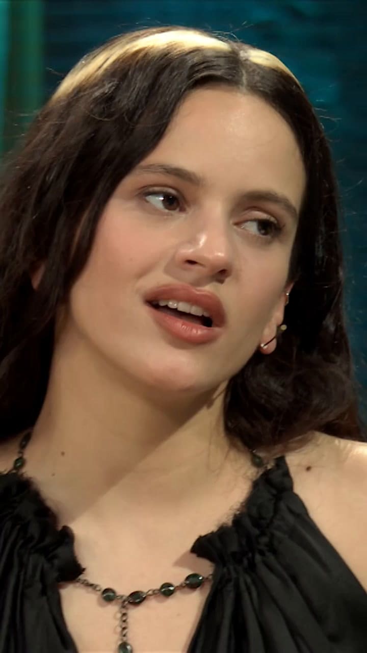 Rosalía cantó a capella La Perla, un nuevo tema de su disco Lux