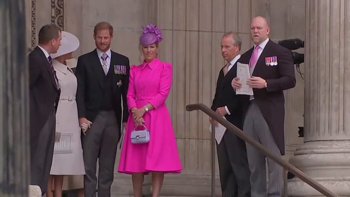 El incómodo momento que vivieron Harry y Meghan cuando son ignorados por la familia real
