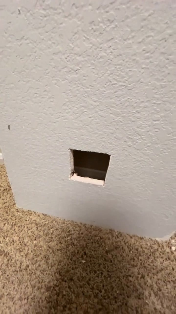 Compró una casa y tenía un altillo oculto