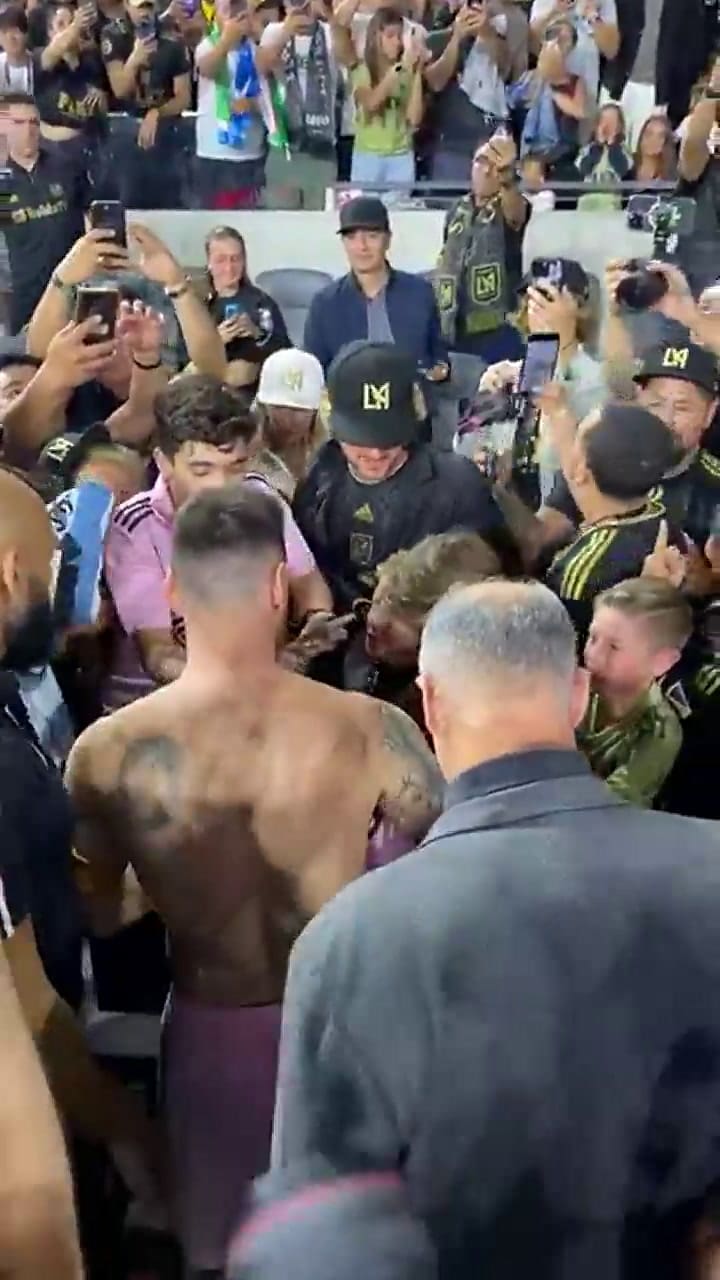 El abrazo de Owen Wilson y Lionel Messi: el actor alentó a Los Angeles FC