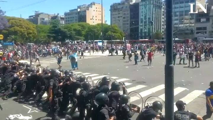 LN - Incidentes despedida Maradona - Video 02