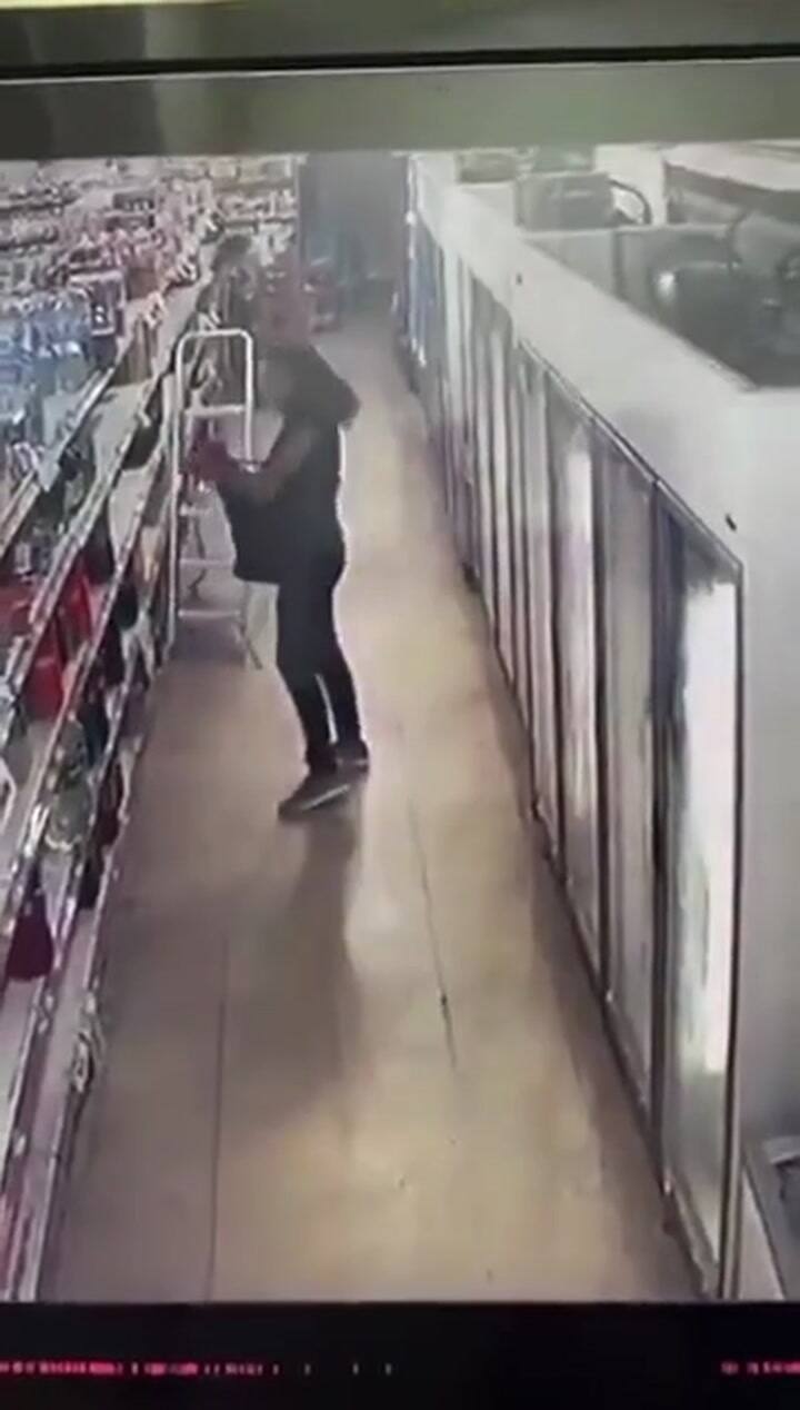 Así robó una horma de queso de un supermercado de Santiago del Estero