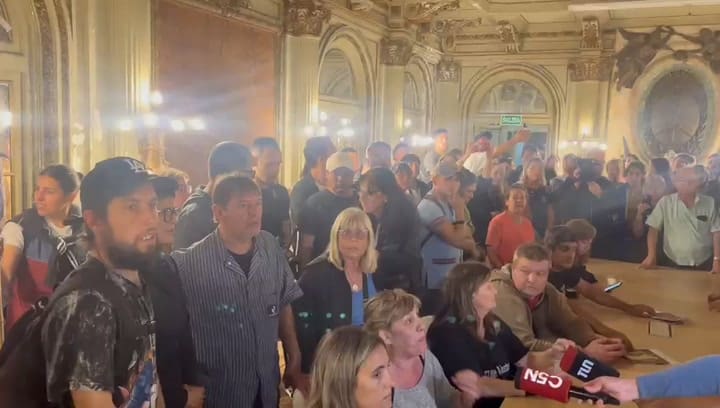 Protesta y tensión en la ANDIS