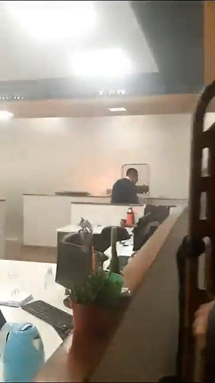 Manifestantes ingresaron a la legislatura de Jujuy