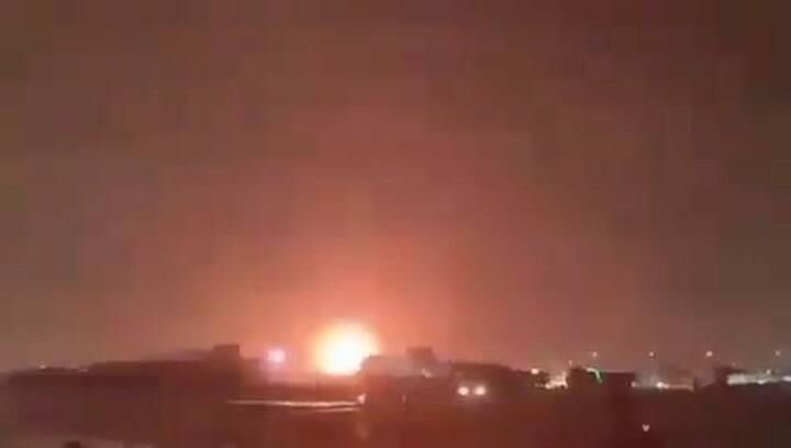 Impacto de un ataque con misiles balísticos iraníes contra la planta de gas de Ras Laffan