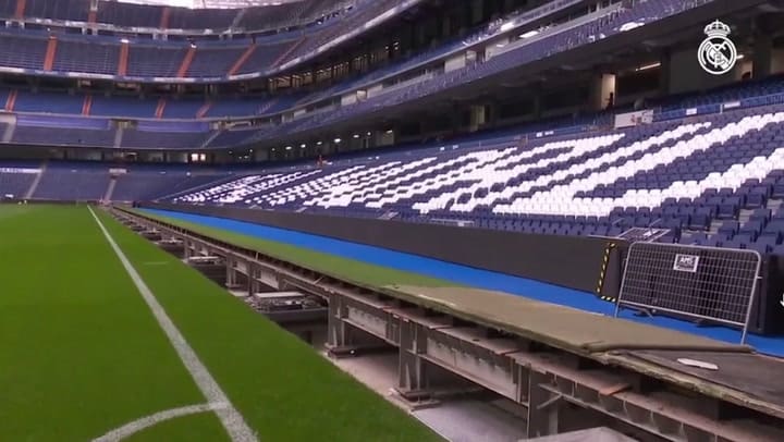 El césped retráctil del Bernabéu