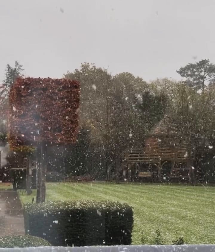 Valu Cervantes disfrutó de la nieve en Londres