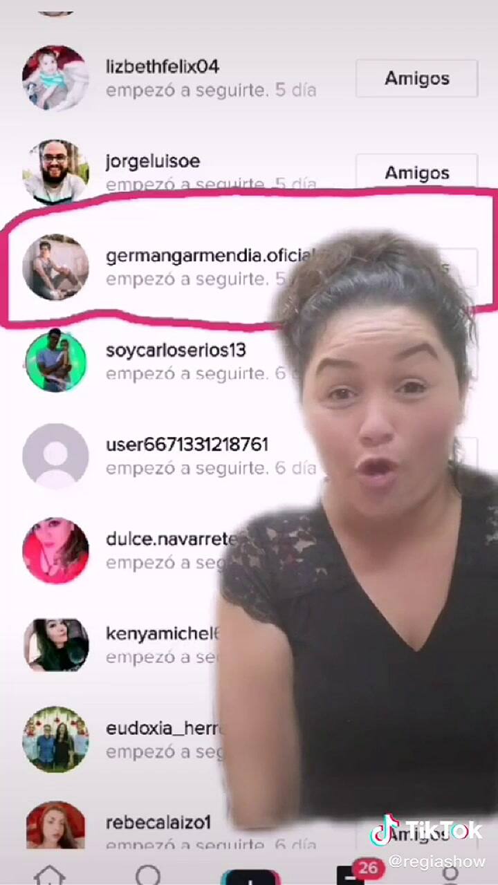 La cruel broma de una mujer que hace llorar a su hijo por un youtuber - Fuente: TikTok @regiashow