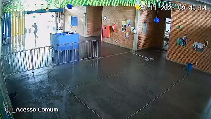 3 muertos y 11 heridos deja ataque armado en la Escuela Estatal Primo Bitti