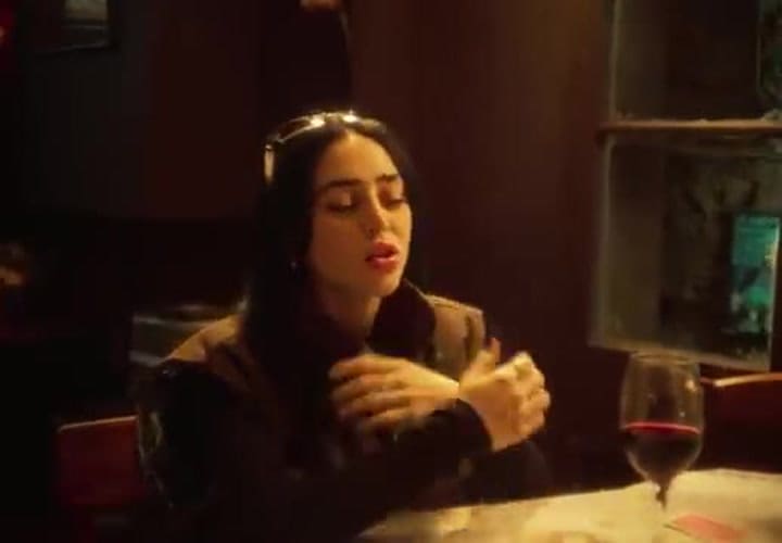 "Por las noches", de Nicki Nicole y Peso Pluma