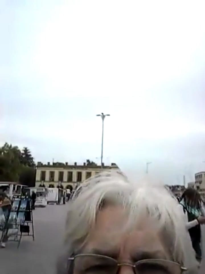 El video viral de las abuelas que quieren sacar una foto en Luján - Fuente: Facebook