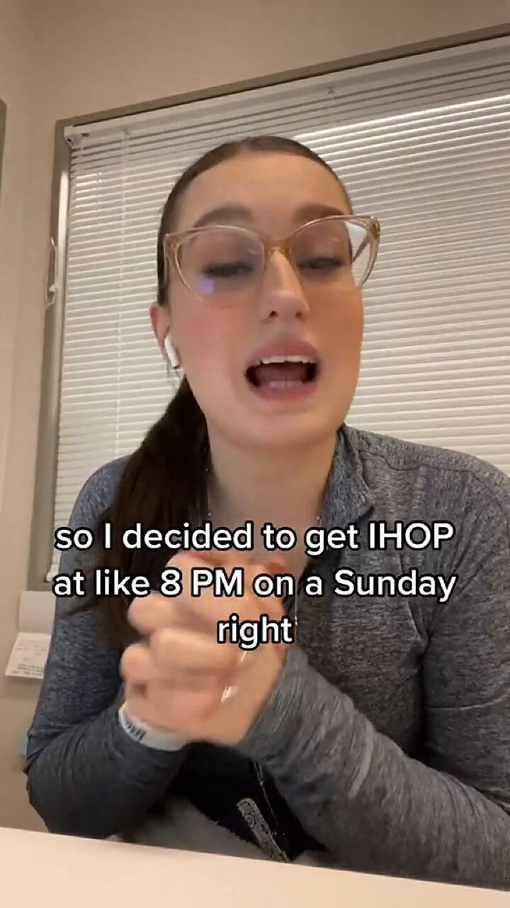 Una mujer expuso que canceló su pedido, pero aún así le quisieron cobrar por el accidente del chef