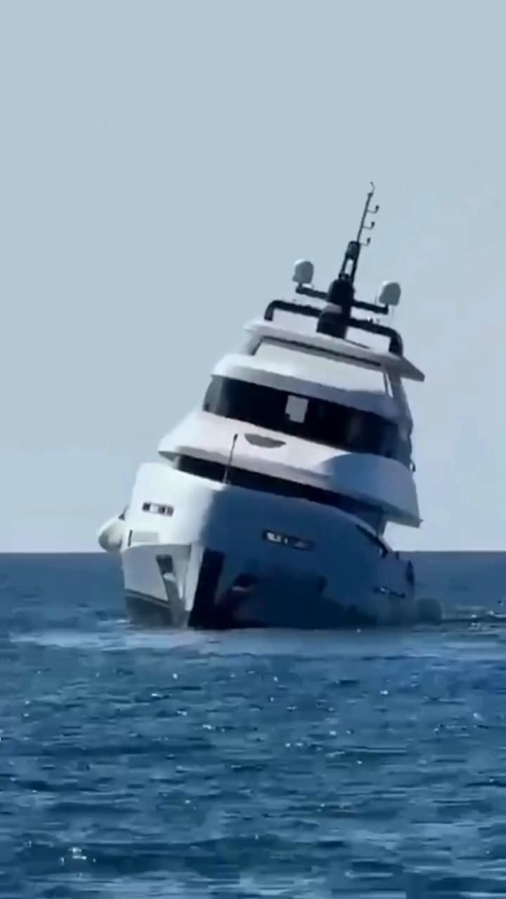 Un yate de lujo valorado en US$ 940 mil se hundió apenas 15 minutos después de zarpar